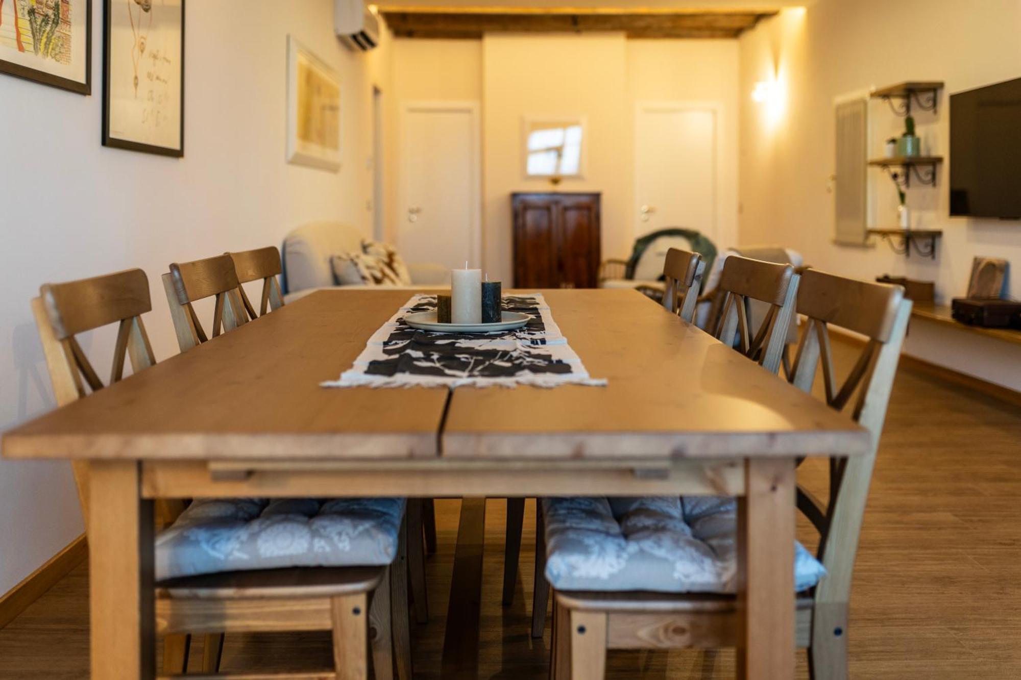 Palazzo Gessi Room And Breakfast Borghi Zewnętrze zdjęcie
