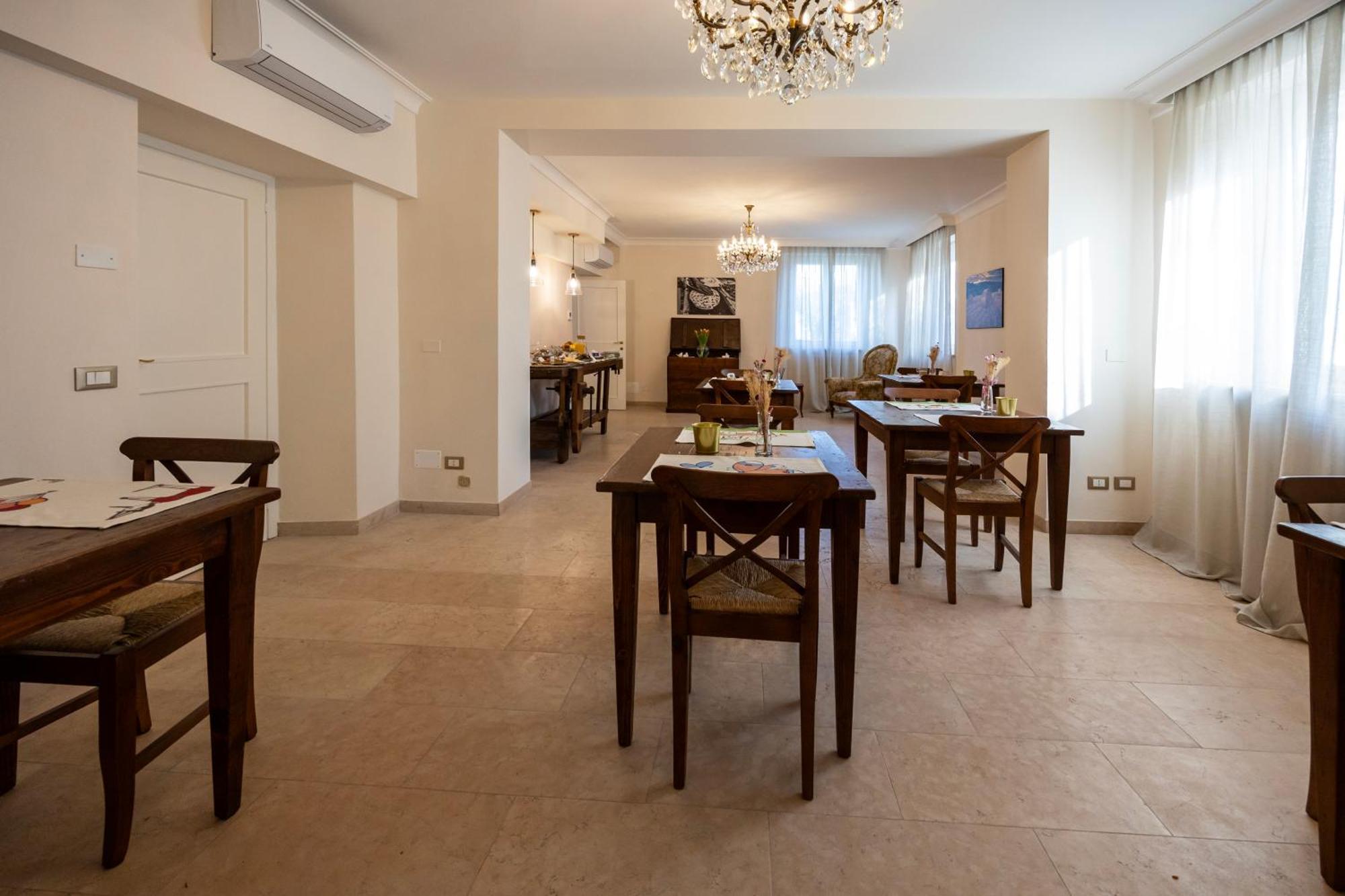 Palazzo Gessi Room And Breakfast Borghi Zewnętrze zdjęcie