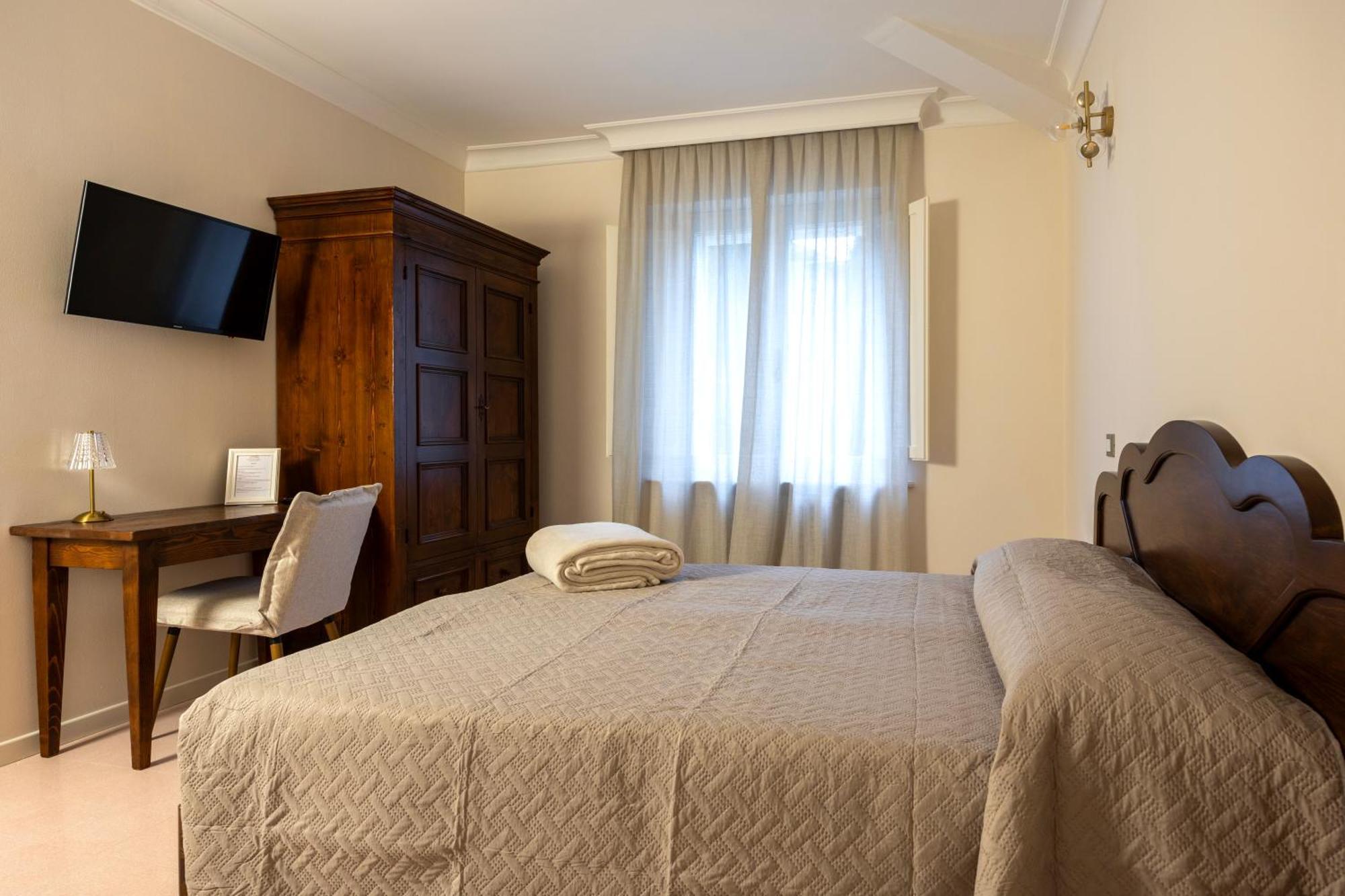 Palazzo Gessi Room And Breakfast Borghi Zewnętrze zdjęcie