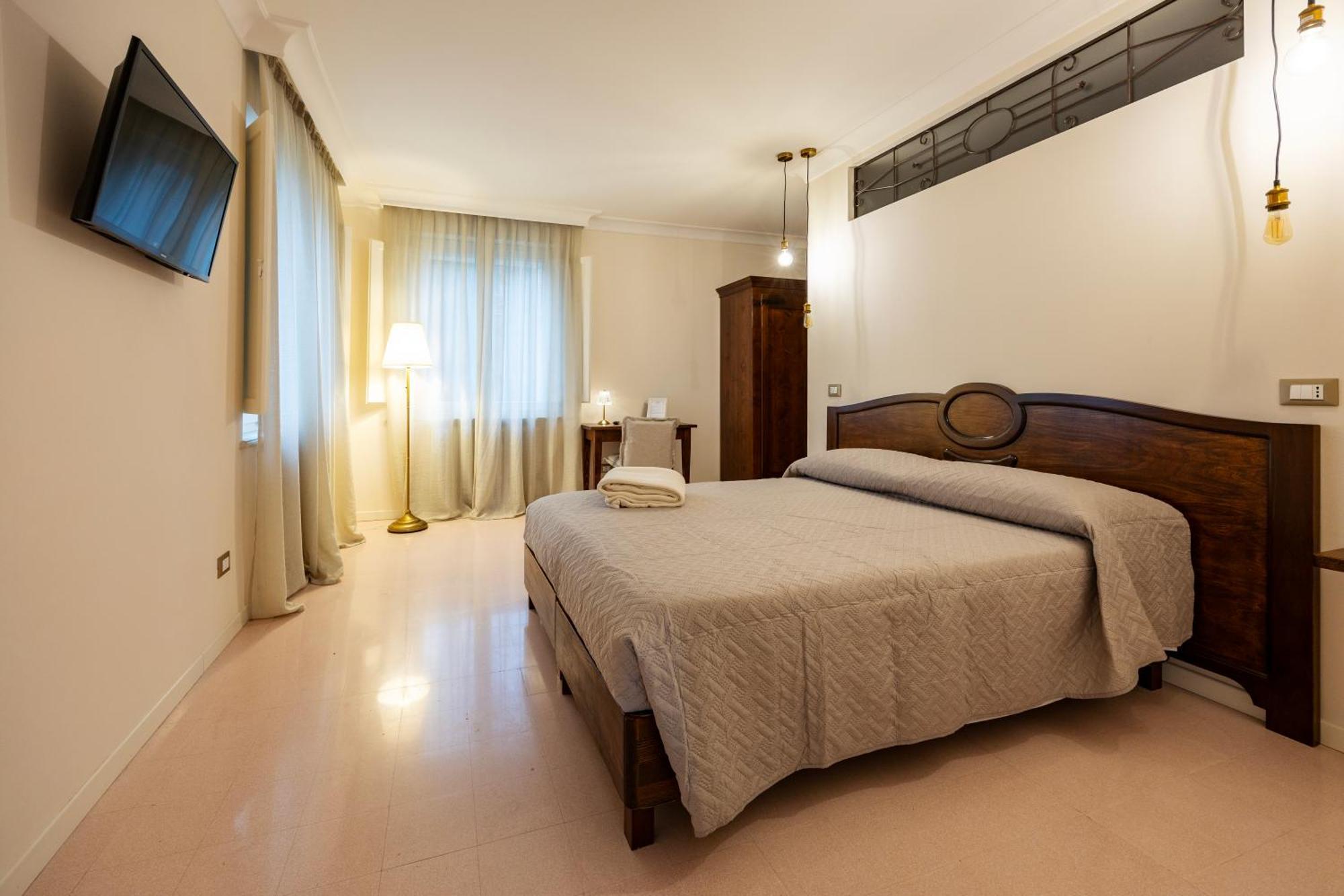 Palazzo Gessi Room And Breakfast Borghi Zewnętrze zdjęcie