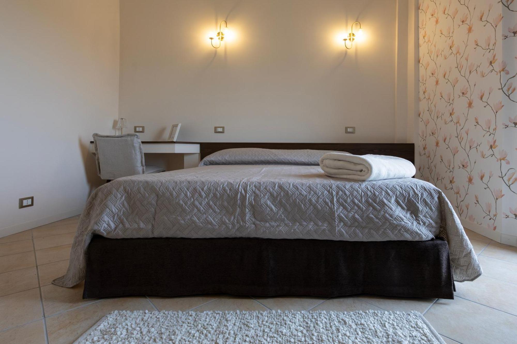 Palazzo Gessi Room And Breakfast Borghi Zewnętrze zdjęcie